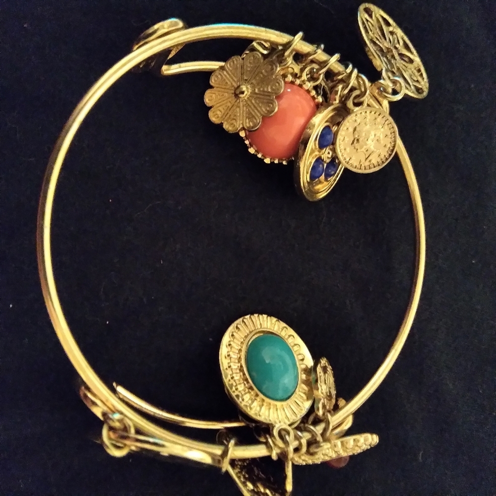 Two R J Graziano bracelets - Picture 10 of 16